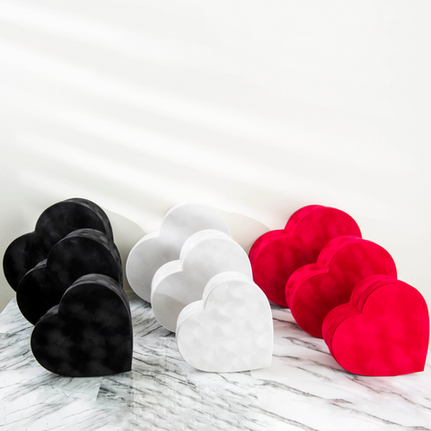 image of a Heart Shape Velvet Flower Box