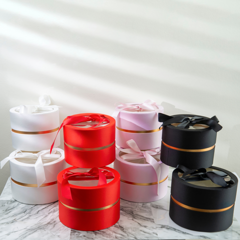 image of a  Satin Round Flower Box with Lid and Preview Window